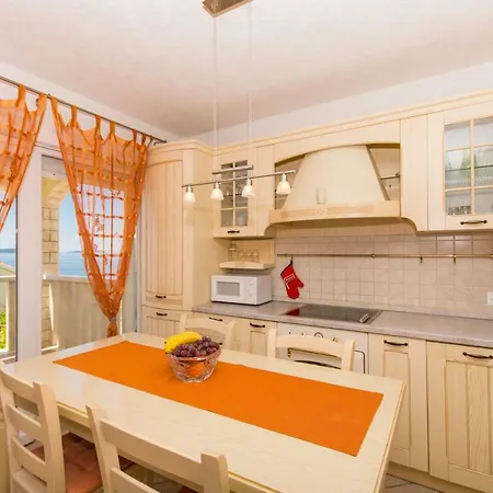 Apartamento Bubi Trogir